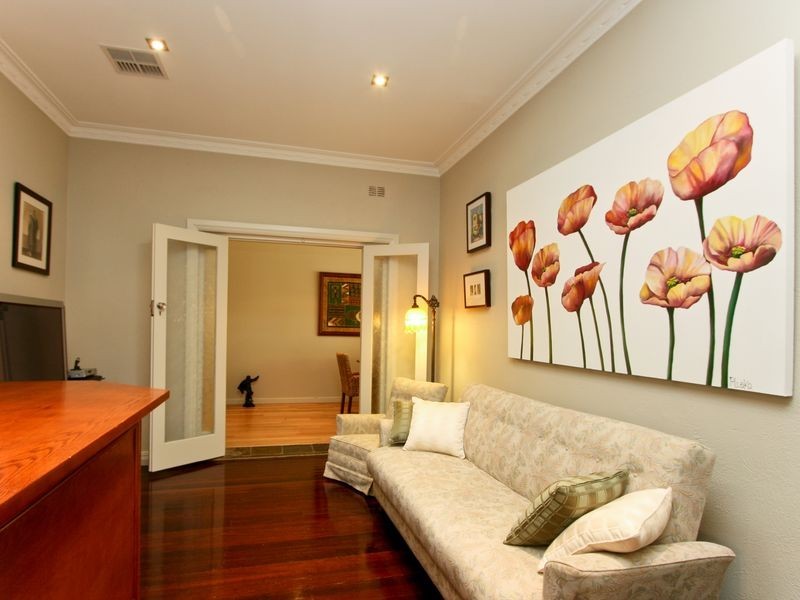 4 Wallace Street, Erindale SA 5066