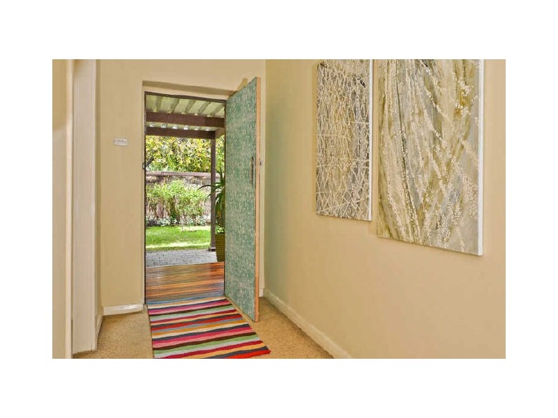 11 Lincoln Street, Kensington Gardens SA 5068