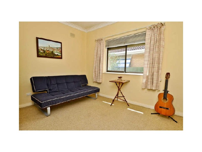 11 Lincoln Street, Kensington Gardens SA 5068
