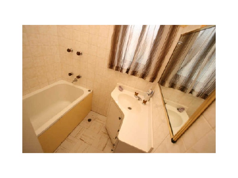 94 Fairfield Road, Elizabeth South SA 5112