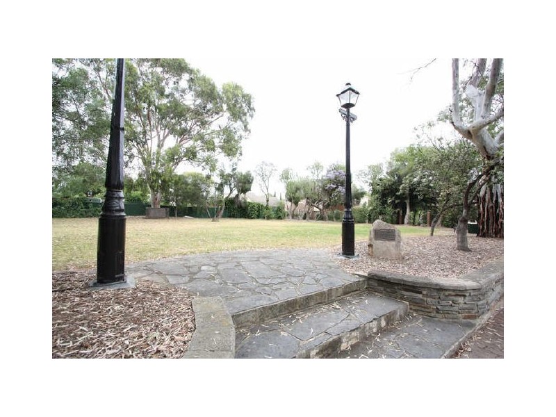 1/64A Maesbury Street, Kensington SA 5068