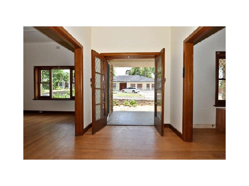 14 Hallett Road, Wattle Park SA 5066