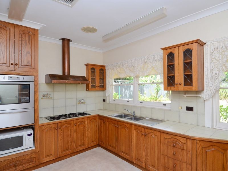 2 Lascelles Avenue, Beaumont SA 5066