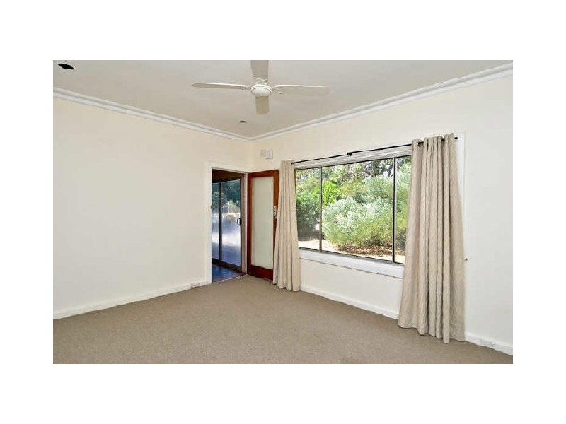6 Tyringa Avenue, Rostrevor SA 5073