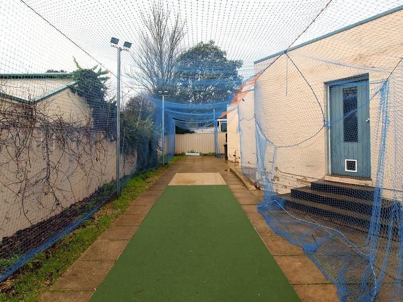 1 Benacre Close, Glen Osmond SA 5064