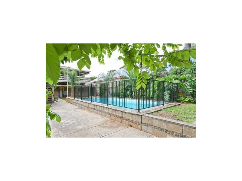 2 McArthur Avenue, Rostrevor SA 5073