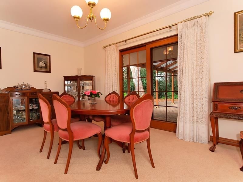 4 Chestnut Grove, Magill SA 5072