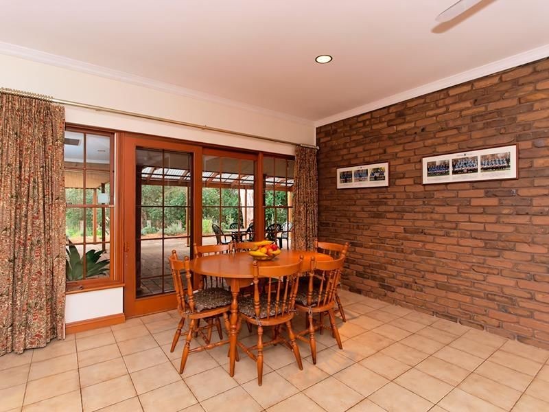 4 Chestnut Grove, Magill SA 5072