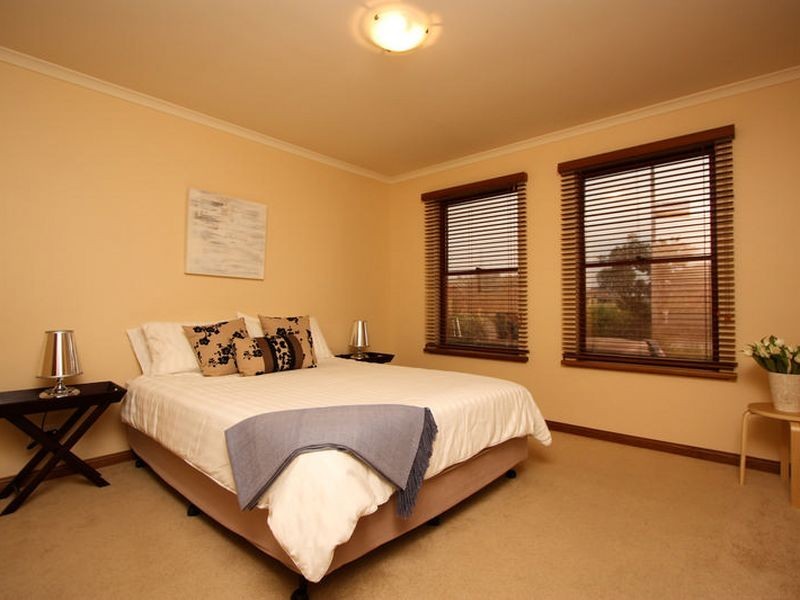 1 Arnold Drive, Mitchell Park SA 5043