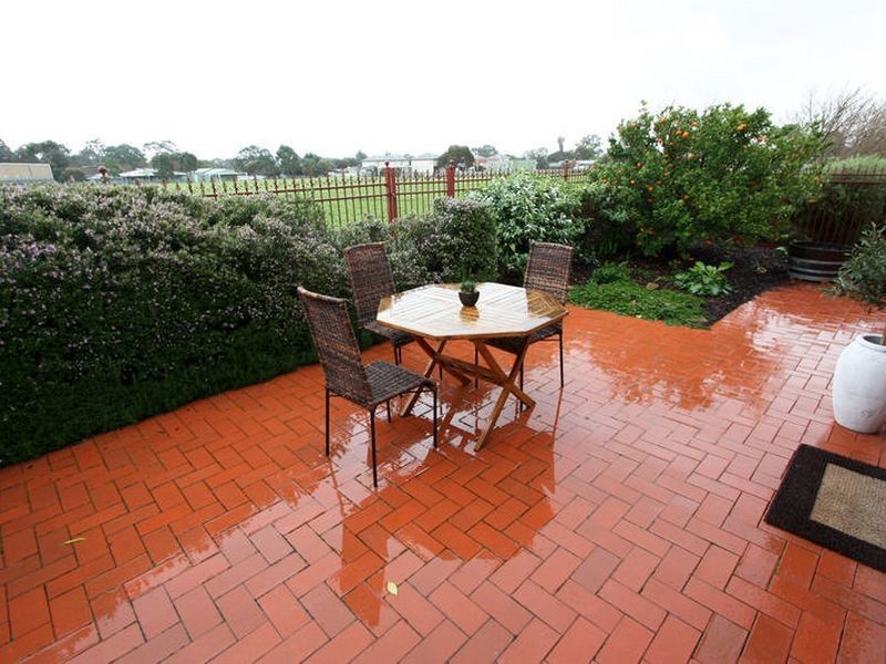 1 Arnold Drive, Mitchell Park SA 5043