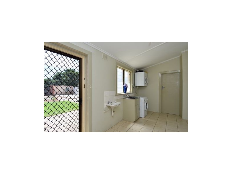 82 Kyeema Avenue, Cumberland Park SA 5041