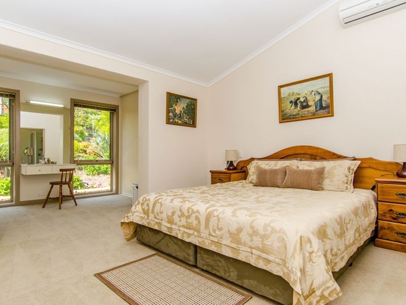 11 Darrell Avenue, Wattle Park SA 5066