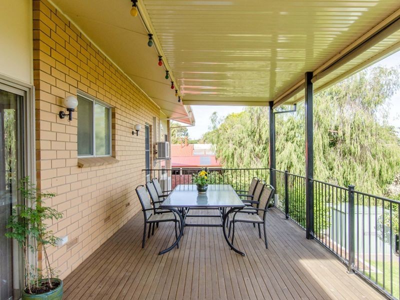 11 Darrell Avenue, Wattle Park SA 5066