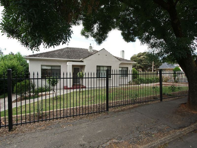 27 Chapel Street, Magill SA 5072