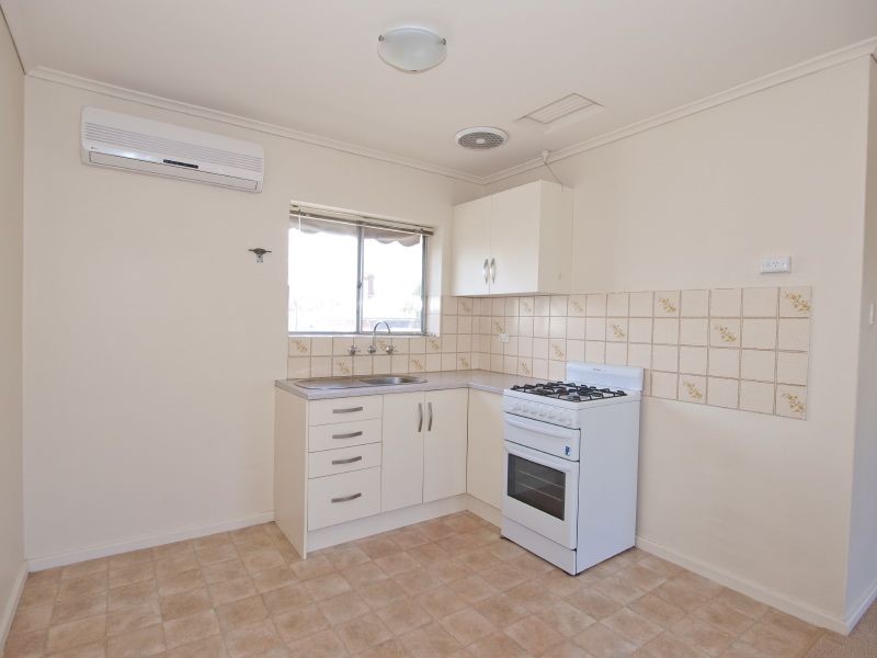 8/16 Park Street, Glandore SA 5037