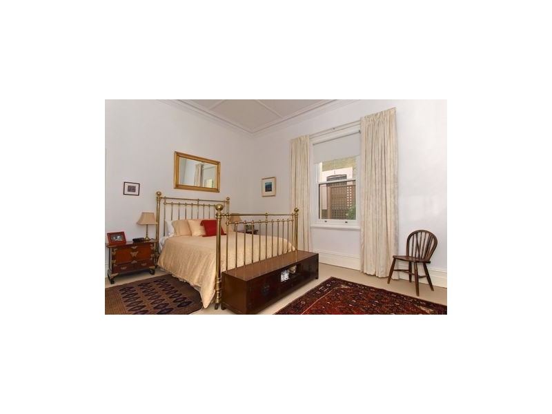76 Fourth Avenue, St Peters SA 5069
