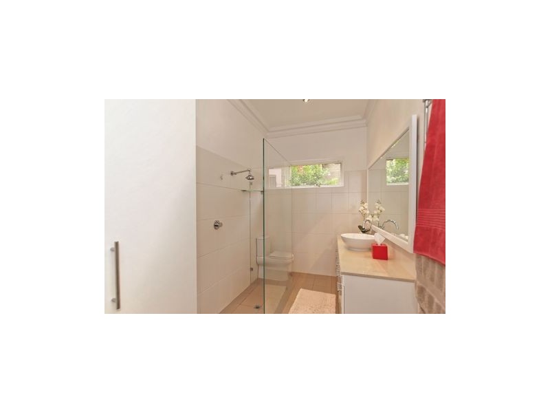 76 Fourth Avenue, St Peters SA 5069