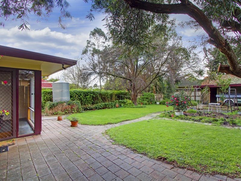 27 Linden Avenue, Hazelwood Park SA 5066