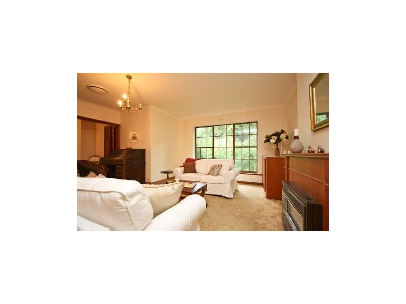 9 St Albans Drive, Burnside SA 5066