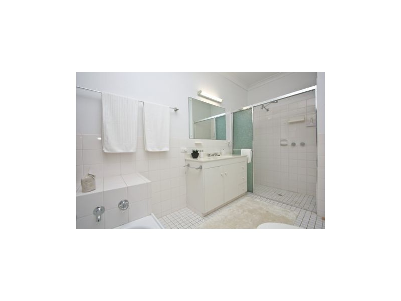 9 St Albans Drive, Burnside SA 5066