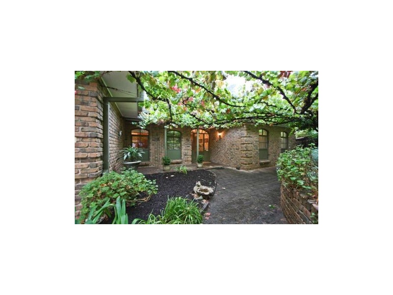 9 St Albans Drive, Burnside SA 5066