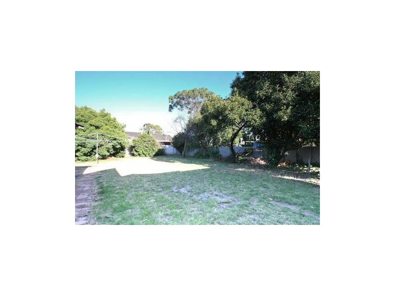 28 Meadow Avenue, Campbelltown SA 5074