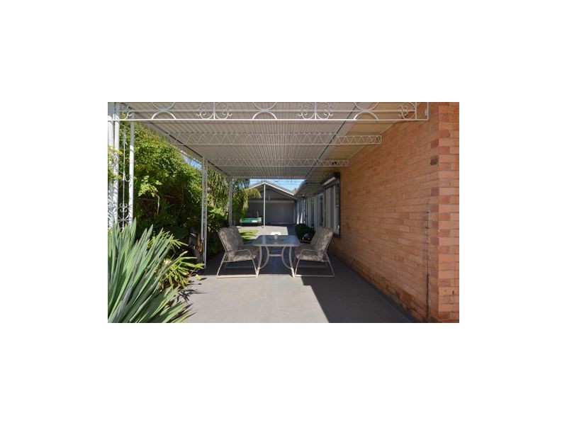 1 Fry Terrace, Newton SA 5074