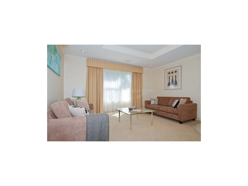 32 Hallett Avenue, Tranmere SA 5073