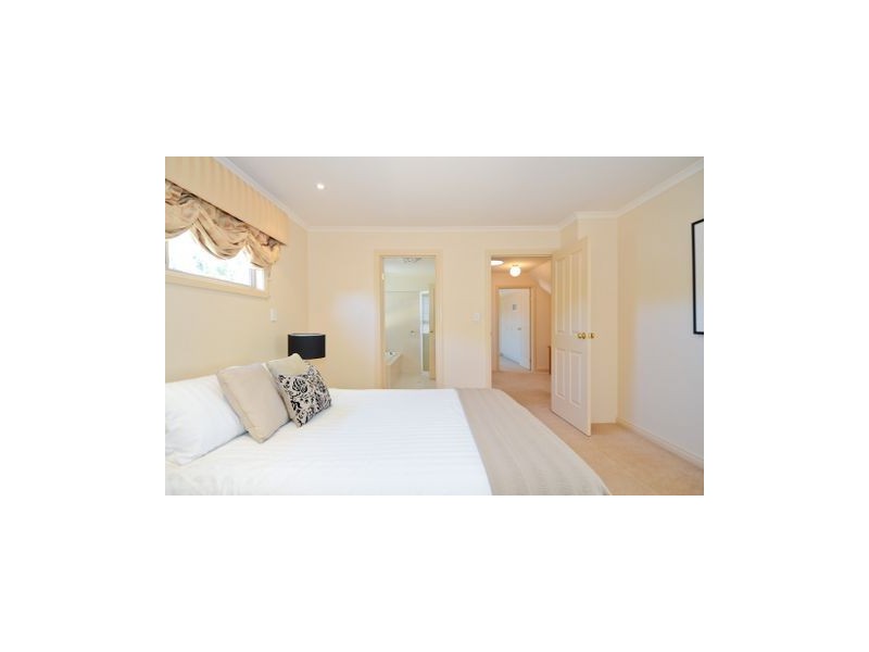32 Hallett Avenue, Tranmere SA 5073