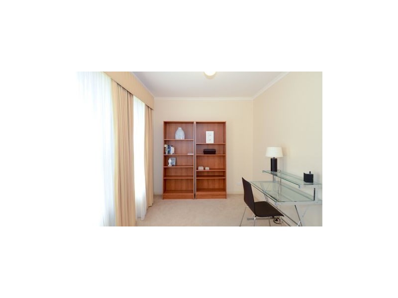 32 Hallett Avenue, Tranmere SA 5073