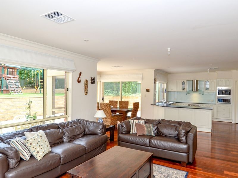 21 Fernbank Terrace, Stonyfell SA 5066