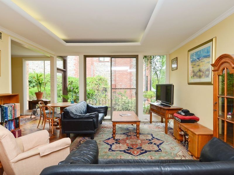 6 Myrtlebank Terrace, Stonyfell SA 5066
