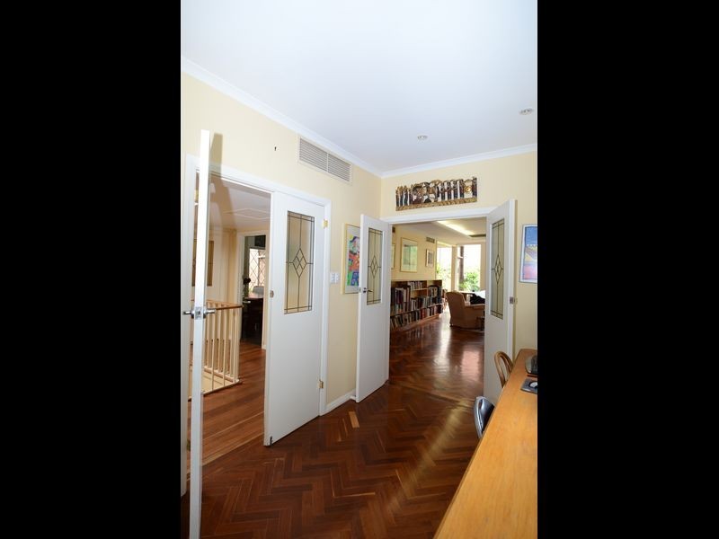 6 Myrtlebank Terrace, Stonyfell SA 5066