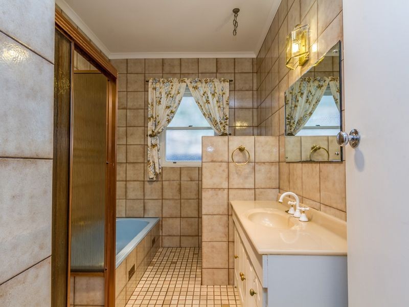 14 Carunta Street, Wattle Park SA 5066