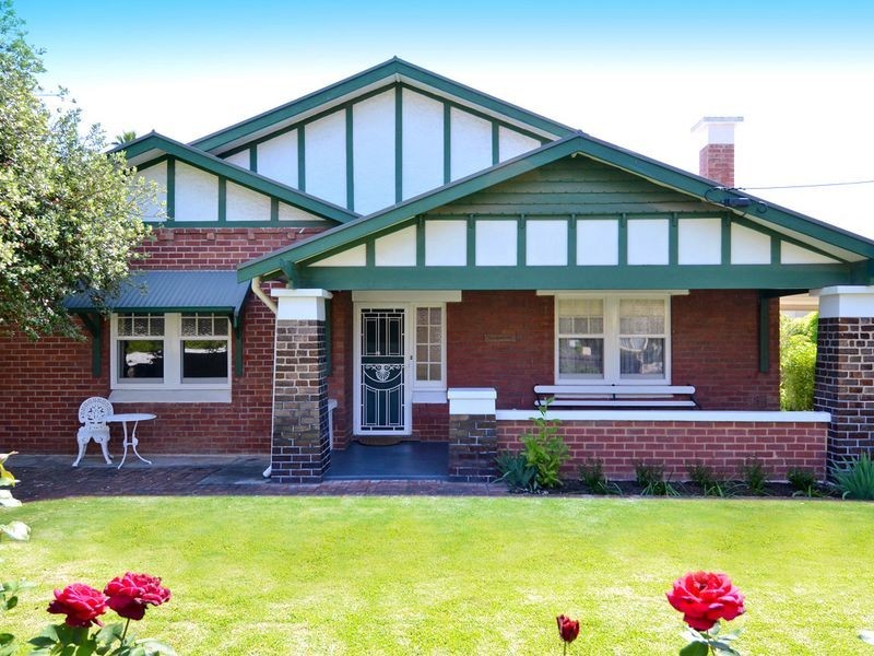 15 McKenna Street, Kensington Park SA 5068