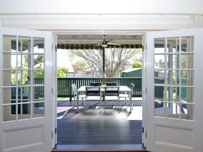 15 McKenna Street, Kensington Park SA 5068