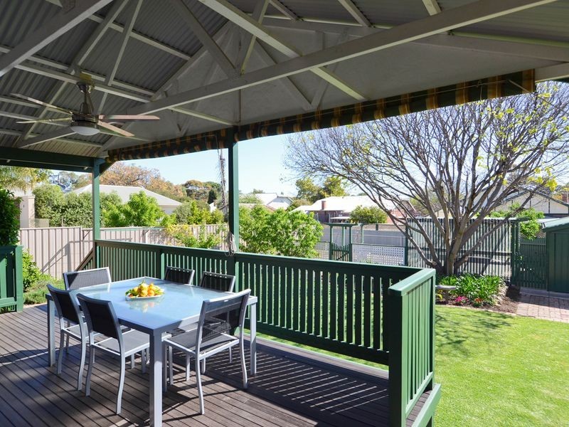 15 McKenna Street, Kensington Park SA 5068