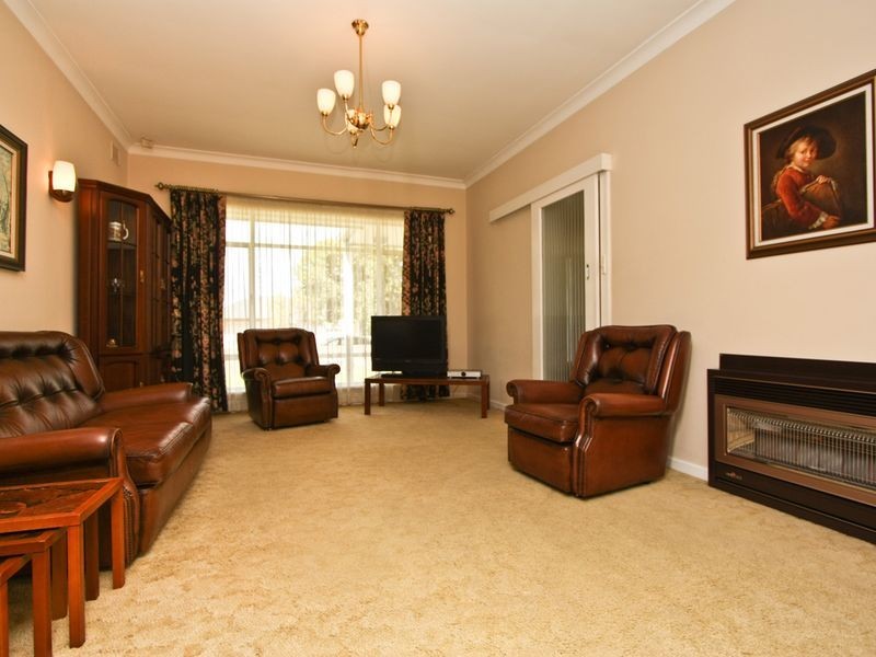 38 Windsor Avenue, Clearview SA 5085