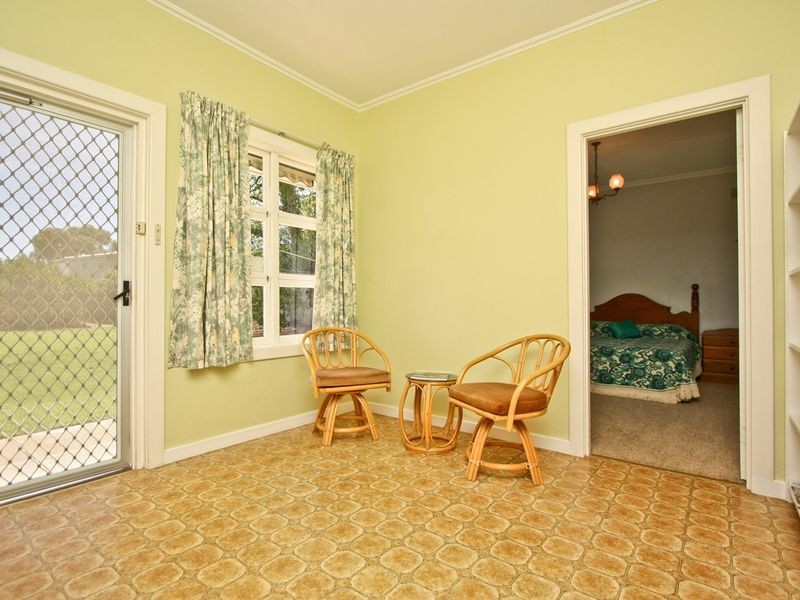 38 Windsor Avenue, Clearview SA 5085