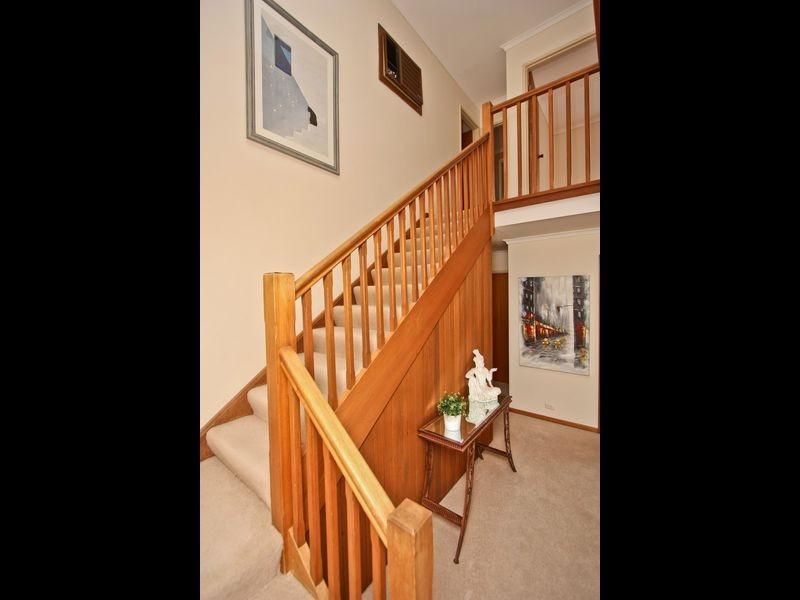 8 Conway Court, Rostrevor SA 5073
