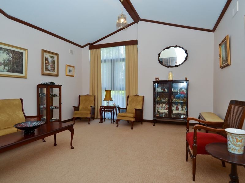 4 Ilfracombe Drive, Wattle Park SA 5066