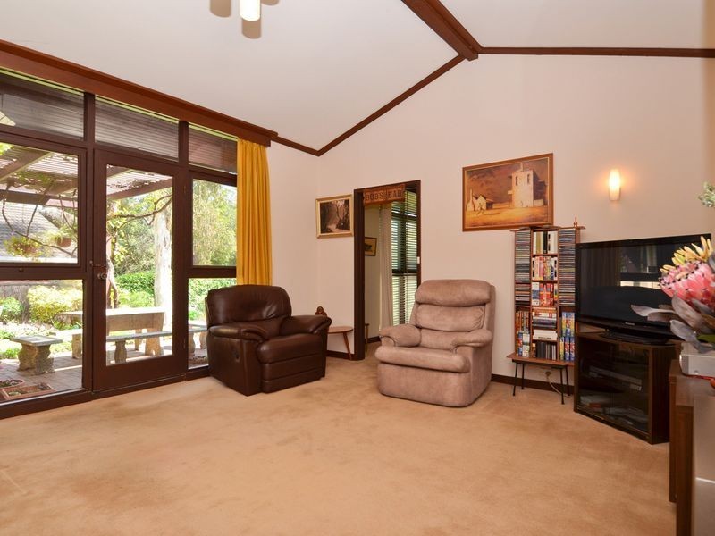 4 Ilfracombe Drive, Wattle Park SA 5066