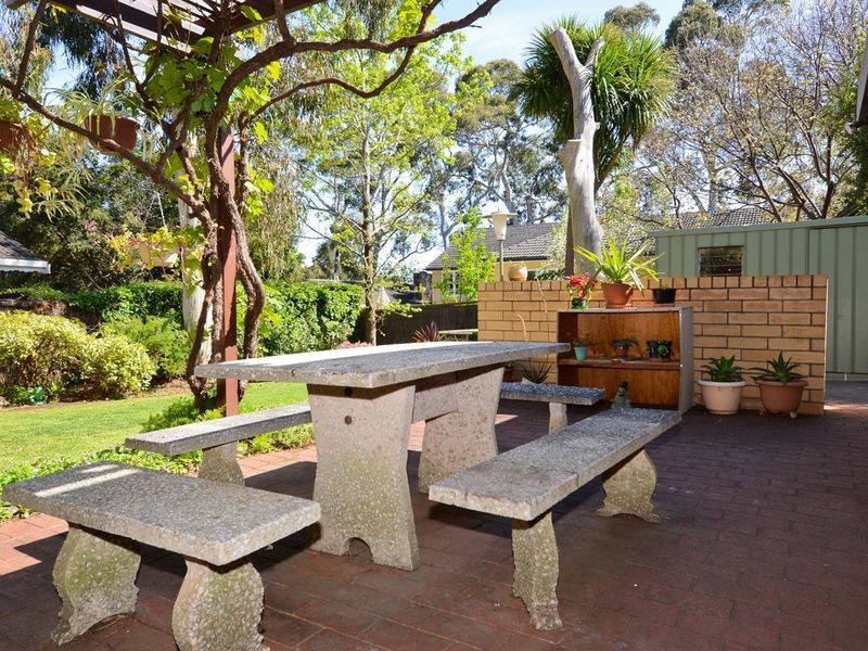 4 Ilfracombe Drive, Wattle Park SA 5066