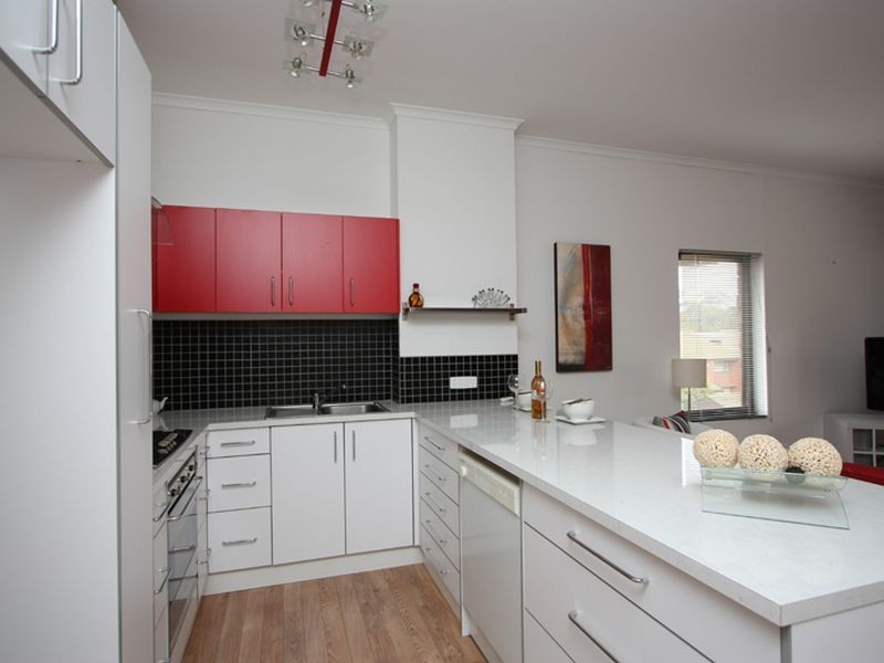 9/11 Winifred Street, Adelaide SA 5000