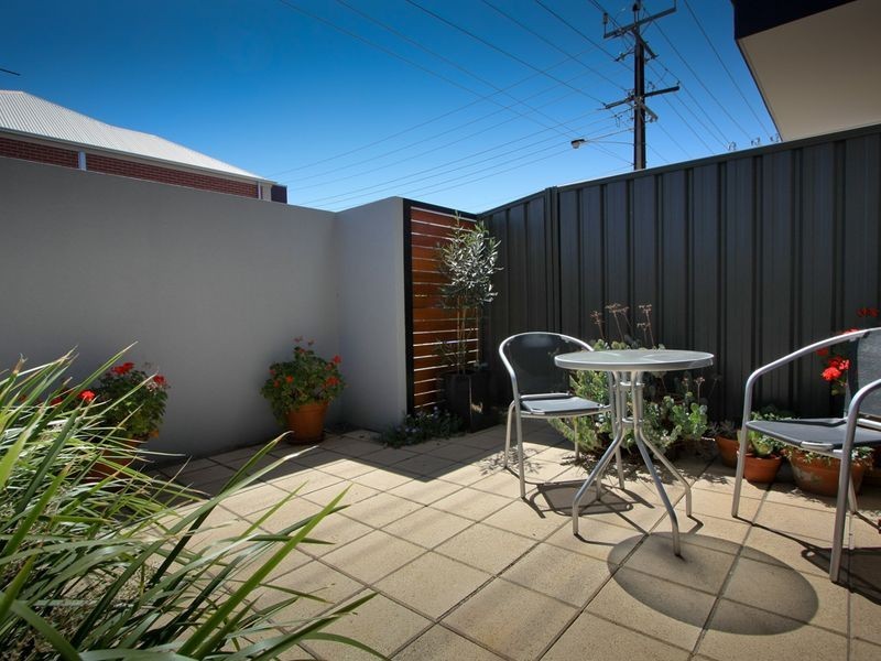 35 Third Street, Brompton SA 5007