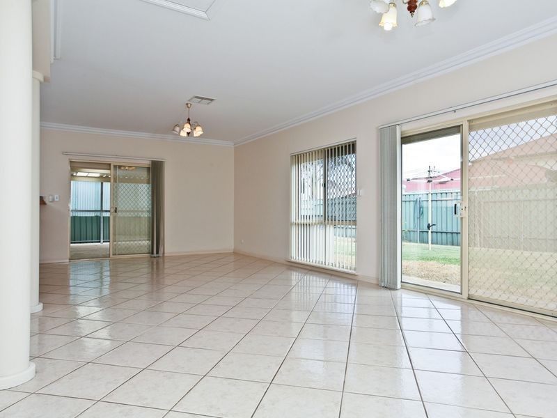 33 Homestead Avenue, Walkley Heights SA 5098