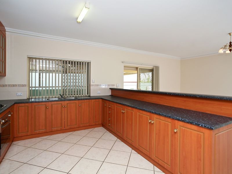 33 Homestead Avenue, Walkley Heights SA 5098
