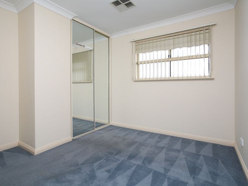 33 Homestead Avenue, Walkley Heights SA 5098