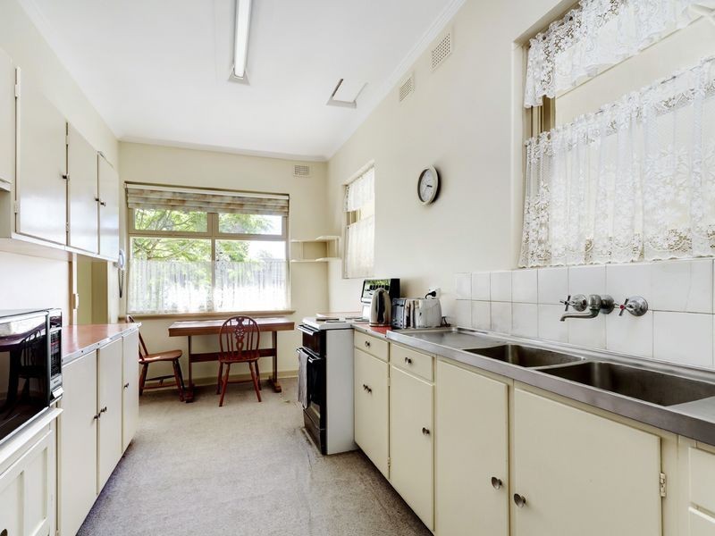 37 Wahroonga Avenue, Wattle Park SA 5066