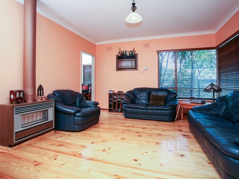 11 Aboyne Street, Banksia Park SA 5091